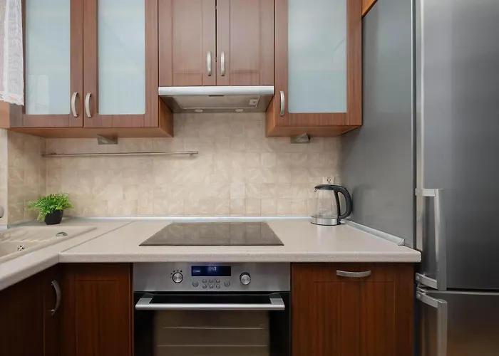 Unique With Air Conditioning And Underground Parking By Renters