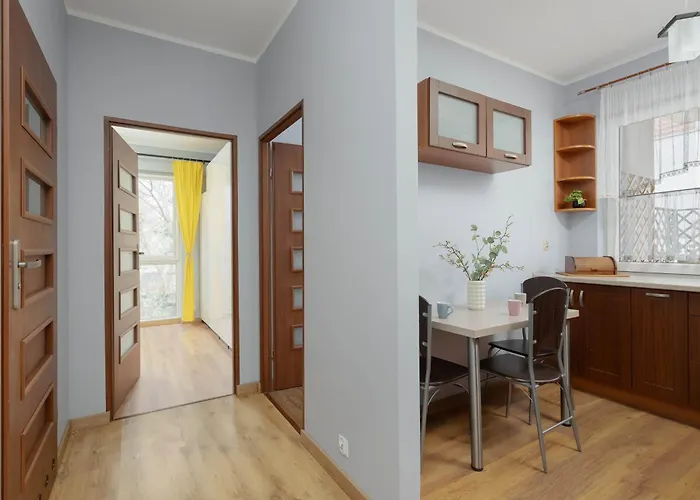 Lägenhet Unique With Air Conditioning And Underground Parking By Renters *