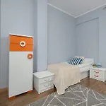 Апартаменты Unique With Air Conditioning And Underground Parking By Renters Варшава